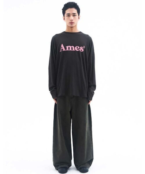 AMESWORLDWIDE(アメスワールドワイド)の「A'GEM/9 × .kom 『AMESWORLDWIDE/アメスワールドワイド』 BASIC LOGO LONGSLEEVE TEE/ベーシック ロゴ長袖Tシャツ(Tシャツ/カットソー・レディース・チャコールグレー/ライトグレー/ホワイト・M/S)」の7枚目の写真