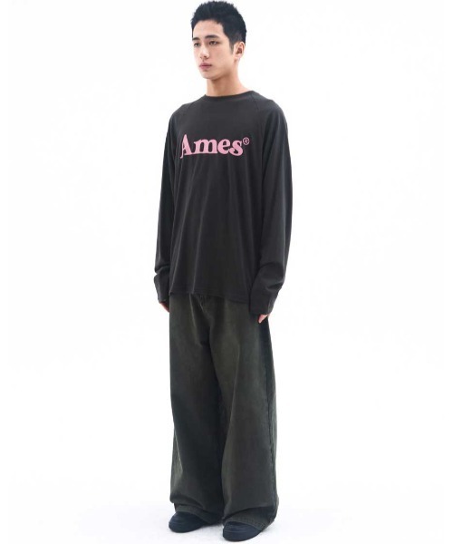 AMESWORLDWIDE(アメスワールドワイド)の「A'GEM/9 × .kom 『AMESWORLDWIDE/アメスワールドワイド』 BASIC LOGO LONGSLEEVE TEE/ベーシック ロゴ長袖Tシャツ(Tシャツ/カットソー・レディース・チャコールグレー/ライトグレー/ホワイト・M/S)」の8枚目の写真