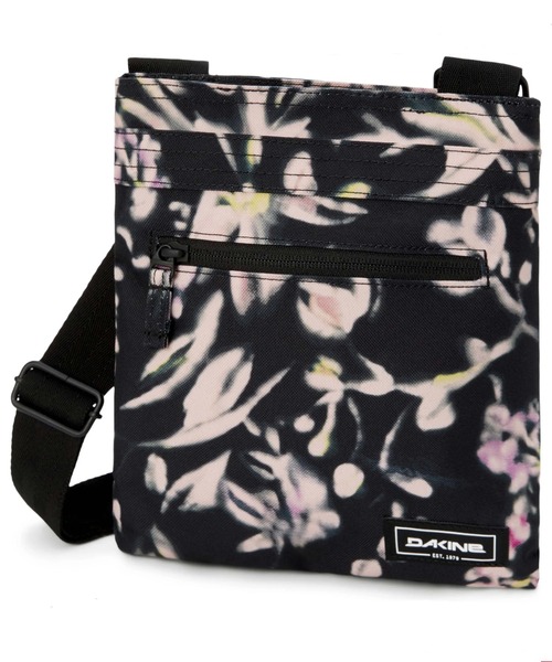 DAKINE(ダカイン)の「【直営店限定】DAKINE JIVE CROSSBODY ショルダーバッグ 【2025年秋冬モデル】/ダカインロゴワンポイントミニショルダーバック(ショルダーバッグ・メンズ・マルチ/ブラック系その他・FREE)」の1枚目の写真