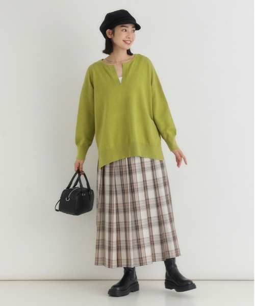 Right-on(ライトオン)の「【HONEYSUCKLE ROSE】チェックプリーツスカート (クラシック/軽やか素材/カジュアル)(スカート・レディース・イエロー/ベージュ/ブルー・S/M/L)」の4枚目の写真