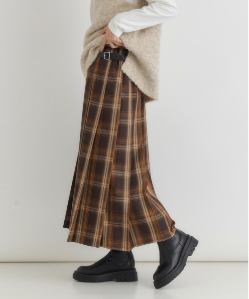 Right-on(ライトオン)の「【HONEYSUCKLE ROSE】チェックプリーツスカート (クラシック/軽やか素材/カジュアル)(スカート・レディース・イエロー/ベージュ/ブルー・S/M/L)」の7枚目の写真