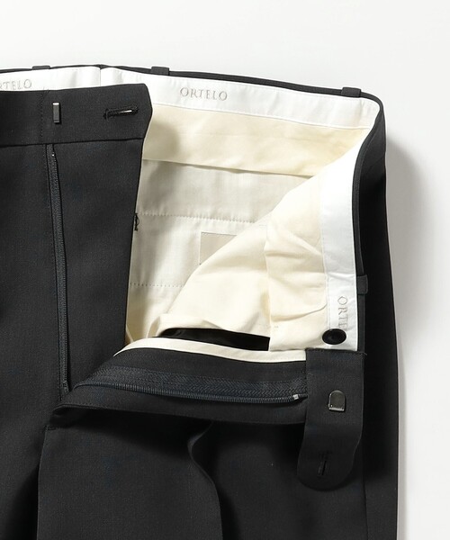 BEAMS F(ビームスエフ)の「【別注】ORTELO / シューカット 1プリーツ ウールサージ スラックス(その他パンツ・メンズ・チャコールグレー/ベージュ・46/48/50/44)」の11枚目の写真