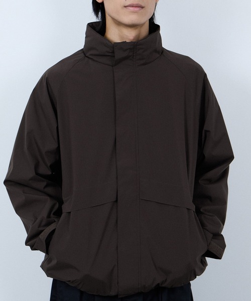 NAVY（ネイビー）の「NAVY SOLOTEX(R) 裏メッシュスタンドジャケット【耐久撥水 防風 透湿 ストレッチ】（ブルゾン・メンズ・グレイッシュベージュ/ブラック/ブラウン/ネイビー・XXL/XL/L/M/S）」の14枚目の写真