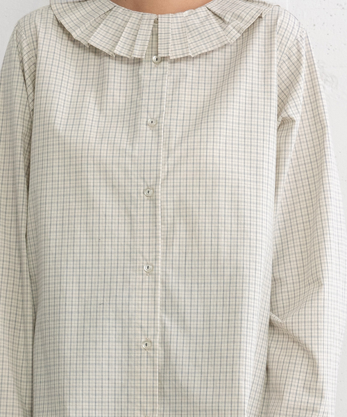 POU DOU DOU（プードゥドゥ）の「ランダムプリーツカラーシャツ（シャツ/ブラウス・レディース・オフホワイト/ベージュ/ダークブラウン・M）」の10枚目の写真