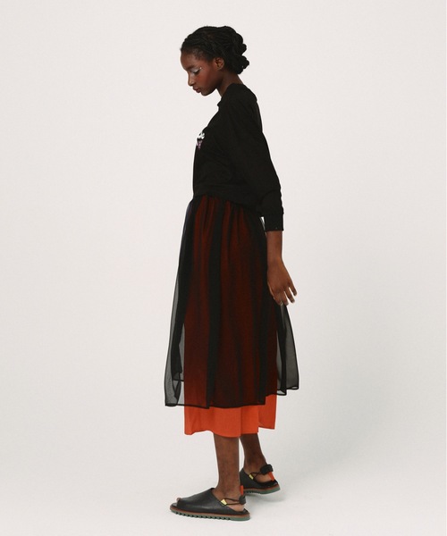 bedsidedrama（ベットサイドドラマ）の「Mirage Layer Skirt（スカート・レディース・グレー/ブラック・1）」の6枚目の写真