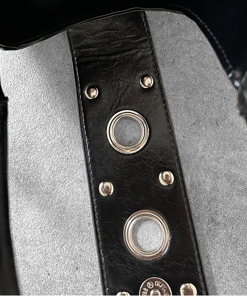 jiasecond.（ジアセカンド）の「【jiasecond.】メタルディテールワンショルダーバッグ / バッグ 鞄 BAG ショルダー A4 ベルト 斜め掛け 合皮 合成皮革 ブラック ZOZOTOWN限定（ショルダーバッグ・レディース・ブラック・FREE）」の9枚目の写真