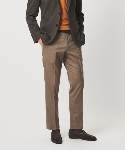 UNITED ARROWS(ユナイテッドアローズ)の「TR オックス サイドエクステンド ノープリーツスラックス COMFORT EASY‐MODEL ウォッシャブル ストレッチ(スラックス・メンズ・ベージュ・44/46/50/48)」の1枚目の写真