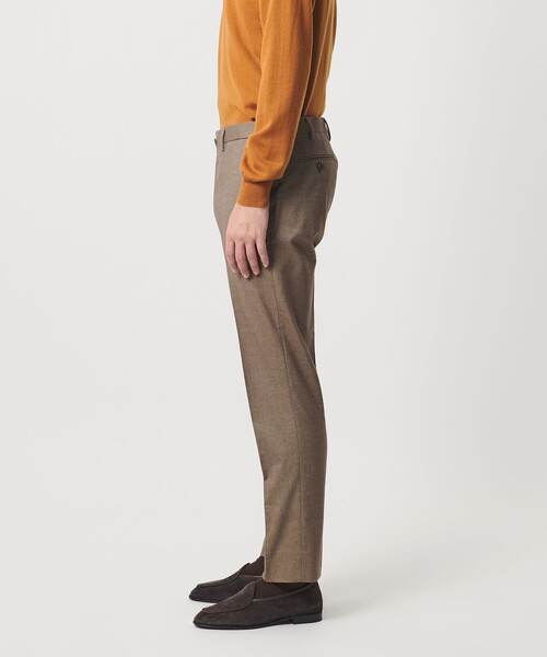 UNITED ARROWS(ユナイテッドアローズ)の「TR オックス サイドエクステンド ノープリーツスラックス COMFORT EASY‐MODEL ウォッシャブル ストレッチ(スラックス・メンズ・ベージュ・44/46/50/48)」の5枚目の写真