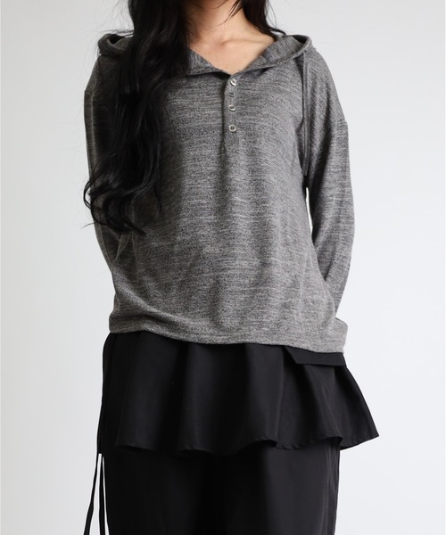 Vini(ヴィニ)の「ユニセックスプルオーバーパーカー(Tシャツ/カットソー・レディース・グレー/ラベンダー・MEDIUM)」の12枚目の写真