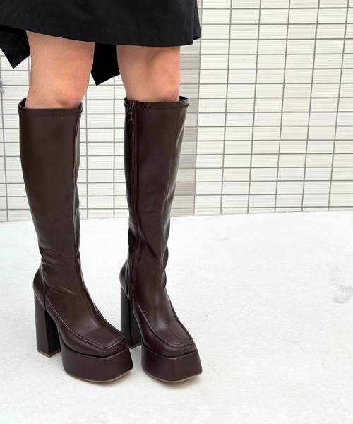 Tomieco(トミエコ)の「ストレッチ 厚底ロングブーツ(ブーツ・レディース・ブラック/ダークブラウン・LL/L/M/S)」の17枚目の写真