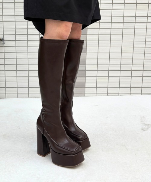 Tomieco(トミエコ)の「ストレッチ 厚底ロングブーツ(ブーツ・レディース・ブラック/ダークブラウン・LL/L/M/S)」の21枚目の写真