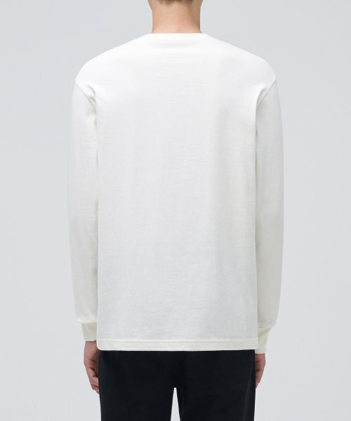 MUSINSA STANDARD（ムシンサスタンダード）の「クルーネック長袖Tシャツ[クリーム]（Tシャツ/カットソー・メンズ・その他・MEDIUM/LARGE/X-LARGE/XX-LARGE/XXX-LARGE/SMALL）」の7枚目の写真