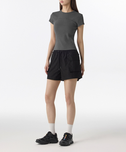 MUSINSA STANDARD WOMAN（ムシンサスタンダードウーマン）の「ウィメンズ CN カーゴバンディングショーツ [ブラック]（その他パンツ・レディース・その他・30/24/26/28）」の5枚目の写真