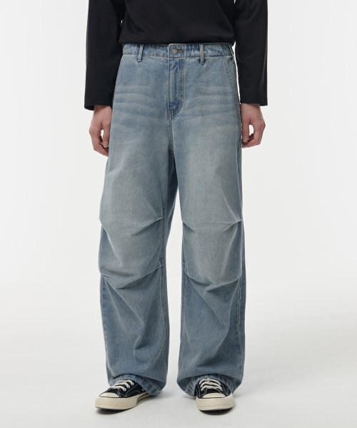 MUSINSA STANDARD（ムシンサスタンダード）の「デニムパラシュートパンツ [スカイブルー]（デニムパンツ・メンズ・その他・26/27/28/29/30/31/32/33/34/36/38/40/42）」の2枚目の写真