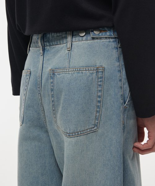 MUSINSA STANDARD（ムシンサスタンダード）の「デニムパラシュートパンツ [スカイブルー]（デニムパンツ・メンズ・その他・26/27/28/29/30/31/32/33/34/36/38/40/42）」の6枚目の写真