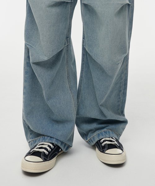 MUSINSA STANDARD（ムシンサスタンダード）の「デニムパラシュートパンツ [スカイブルー]（デニムパンツ・メンズ・その他・26/27/28/29/30/31/32/33/34/36/38/40/42）」の8枚目の写真