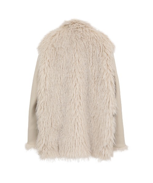 CLANE(クラネ)の「FAKE FUR DOCKING OVER COAT(その他アウター・レディース・ライトベージュ・1/2)」の9枚目の写真