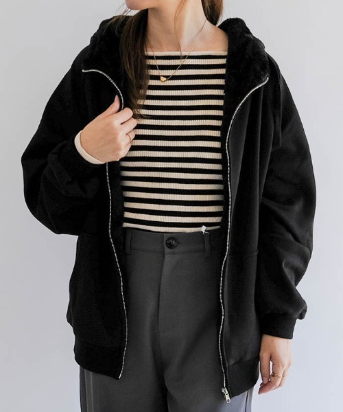 aquagarage（アクアガレージ）の「極暖裏ボアパーカー（パーカー・レディース・ブラック/グレー/ブラウン・FREE）」の2枚目の写真