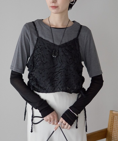 each（イーチ）の「サイドドロストキャミビスチェ（その他トップス・レディース・オフホワイト/ブラック/ベージュ・FREE）」の3枚目の写真