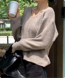 I.O.E（アイオイ）の「静かな重なりニット（ニット/セーター）」