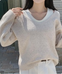 静かな重なりニット