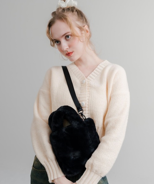 THE NORTH FACE(ザノースフェイス)の「日本未展開モデル THE NORTH FACE ザ・ノースフェイス WHITE LABEL ホワイトレーベル PLUMPY TOTE BAG MINI FUR/2WAYミニバッグ(ショルダーバッグ・レディース・ホワイト/ブラック・FREE)」の15枚目の写真