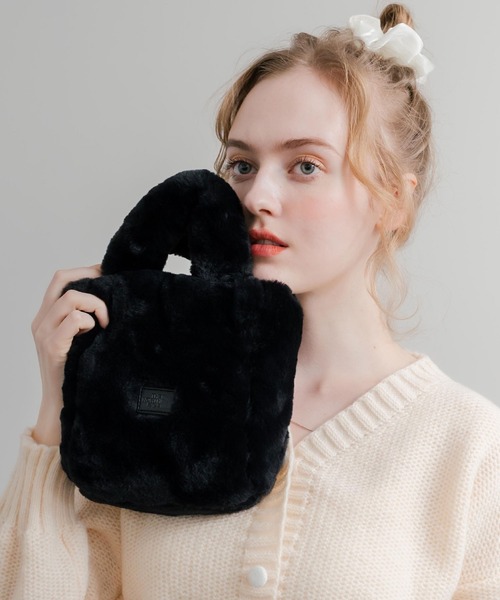 THE NORTH FACE(ザノースフェイス)の「日本未展開モデル THE NORTH FACE ザ・ノースフェイス WHITE LABEL ホワイトレーベル PLUMPY TOTE BAG MINI FUR/2WAYミニバッグ(ショルダーバッグ・レディース・ホワイト/ブラック・FREE)」の17枚目の写真