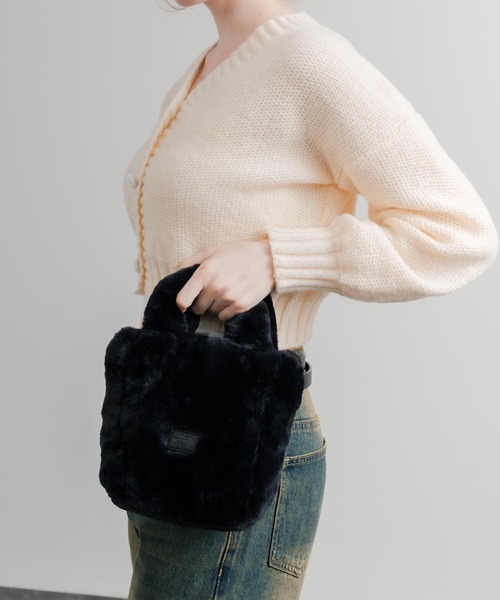 THE NORTH FACE(ザノースフェイス)の「日本未展開モデル THE NORTH FACE ザ・ノースフェイス WHITE LABEL ホワイトレーベル PLUMPY TOTE BAG MINI FUR/2WAYミニバッグ(ショルダーバッグ・レディース・ホワイト/ブラック・FREE)」の18枚目の写真