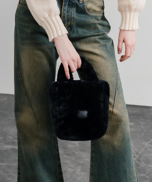 THE NORTH FACE(ザノースフェイス)の「日本未展開モデル THE NORTH FACE ザ・ノースフェイス WHITE LABEL ホワイトレーベル PLUMPY TOTE BAG MINI FUR/2WAYミニバッグ(ショルダーバッグ・レディース・ホワイト/ブラック・FREE)」の20枚目の写真