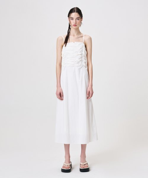ETMON(エトモン)の「Slip Heart Neck Shirring Dress, White(ワンピース・レディース・その他・MEDIUM/SMALL)」の5枚目の写真
