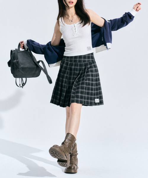 ZEROPLANET（ゼロプラネット）の「エリンチェックプリーツスカート[チャコール]（スカート・レディース・その他・SMALL/MEDIUM）」の4枚目の写真