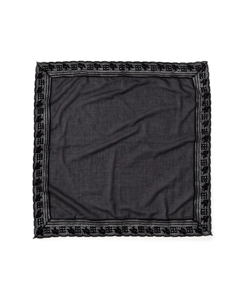 BEAMS BOY（ビームスボーイ）の「スクエア レース スカーフ（ストール/ショール・レディース・オフホワイト/ネイビー・ONE SIZE）」の4枚目の写真