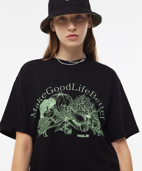 MATCHGLOBE(マッチグローブ)の「ベジタブルドローイングボックスT(ブラック)(Tシャツ/カットソー・レディース・その他・FREE)」の1枚目の写真