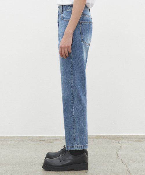 DECET(デケト)の「Dawn Cropped Tapered Jeans DCPT001Blue(デニムパンツ・レディース・その他・26/28/32/30)」の3枚目の写真