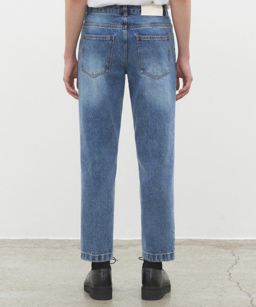 DECET(デケト)の「Dawn Cropped Tapered Jeans DCPT001Blue(デニムパンツ・レディース・その他・26/28/32/30)」の4枚目の写真