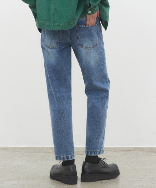 DECET(デケト)の「Dawn Cropped Tapered Jeans DCPT001Blue(デニムパンツ・レディース・その他・26/28/32/30)」の8枚目の写真