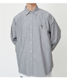 NP STUDIO（エヌピースタジオ）の「フィーダーズロゴオーバーサイズウォッシングシャツグレー（シャツ/ブラウス）」