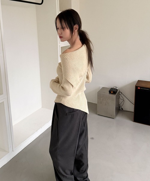 4INT.(フォイント)の「ツータック ワイド スラックス(スラックス・レディース・ブラウン/チャコール/ブラック・M/L/S)」の17枚目の写真