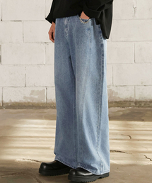 GCLIP（ジクリップ）の「ブルーウォッシュカーブド切り替えラインワイドデニムパンツ（デニムパンツ）」