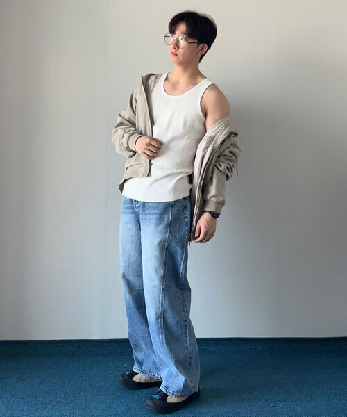 GCLIP（ジクリップ）の「ブルーウォッシュカーブド切り替えラインワイドデニムパンツ（デニムパンツ・レディース・ブルー・38/36/34/32/30/26/28）」の14枚目の写真