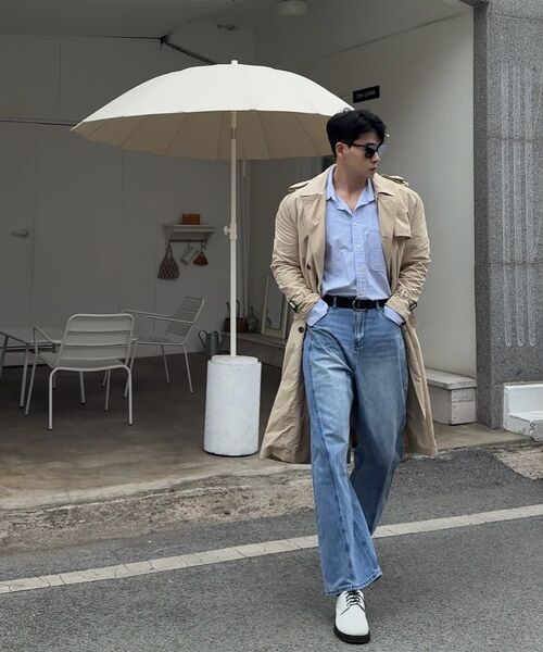 GCLIP（ジクリップ）の「ブルーウォッシュカーブド切り替えラインワイドデニムパンツ（デニムパンツ・レディース・ブルー・38/36/34/32/30/26/28）」の3枚目の写真