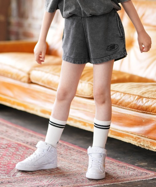 DC(ディーシー)の「DC/ディーシー キッズ ショートパンツ 26 KD GS HIDDEN FLEECE SHORT YWS261522M ムラサキ限定(その他パンツ・キッズ・ピンク/ベージュ/ブラック・150cm/140cm/130cm)」の1枚目の写真