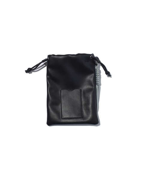 F/CE. （エフシーイー）の「F/CE. TECH LEATHER EYELET POCHETTE / エフシーイー テックレザー アイレット ポシェット（ショルダーバッグ・レディース・ベージュ/ブラック/シルバー・FREE）」の5枚目の写真