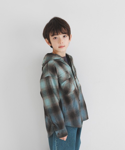 BAYFLOW（ベイフロー）の「[大人顔負け♪フェードカラー]オンブレチェックシャツパーカー(KIDS)（シャツ/ブラウス・キッズ・ブラック/ブルー・110cm/130cm/150cm）」の5枚目の写真