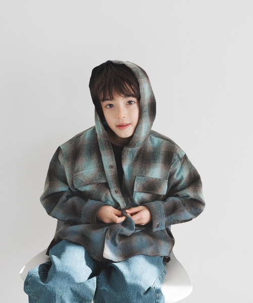 BAYFLOW（ベイフロー）の「[大人顔負け♪フェードカラー]オンブレチェックシャツパーカー(KIDS)（シャツ/ブラウス・キッズ・ブラック/ブルー・110cm/130cm/150cm）」の6枚目の写真