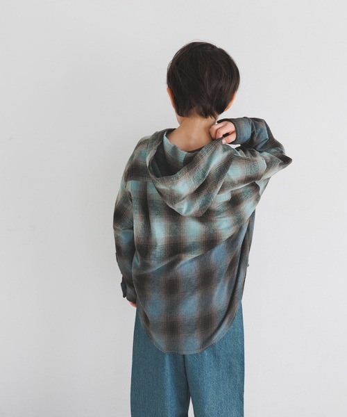 BAYFLOW（ベイフロー）の「[大人顔負け♪フェードカラー]オンブレチェックシャツパーカー(KIDS)（シャツ/ブラウス・キッズ・ブラック/ブルー・110cm/130cm/150cm）」の12枚目の写真