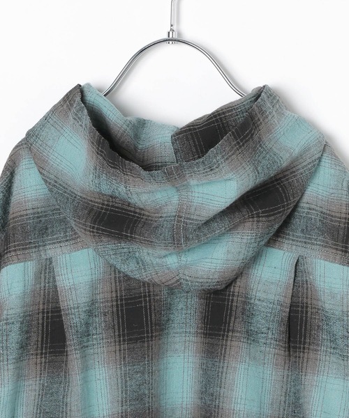 BAYFLOW（ベイフロー）の「[大人顔負け♪フェードカラー]オンブレチェックシャツパーカー(KIDS)（シャツ/ブラウス・キッズ・ブラック/ブルー・110cm/130cm/150cm）」の21枚目の写真