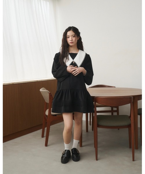 moi tytto（モイテュット）の「スカラップビックカラーワンピース（ワンピース・レディース・グレー/ブラウン/ブラック・FREE/SMALL）」の4枚目の写真