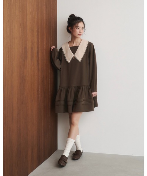 moi tytto（モイテュット）の「スカラップビックカラーワンピース（ワンピース・レディース・グレー/ブラウン/ブラック・FREE/SMALL）」の12枚目の写真