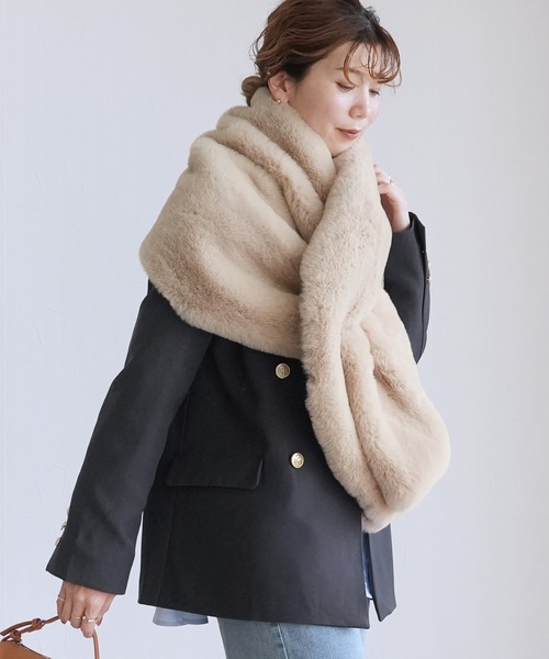 reca（レカ）の「ファーケープ（ストール/ショール・レディース・グレー/ベージュ・ONE SIZE）」の8枚目の写真